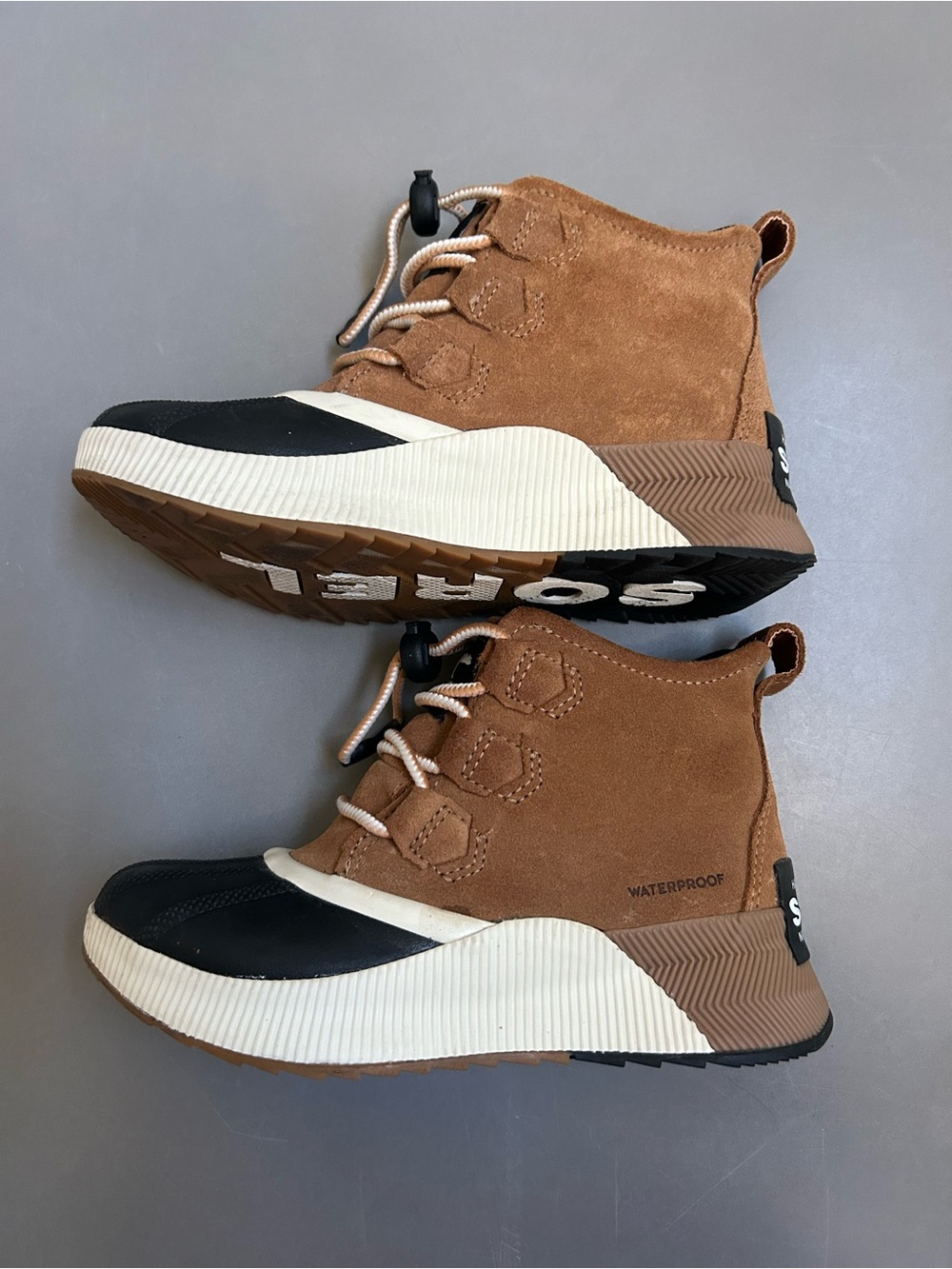 Sorel Out N About Classic kids size 2
